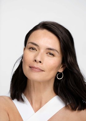 itchy-skin-dry-skin-how-does-my-skin-change-during-menopause