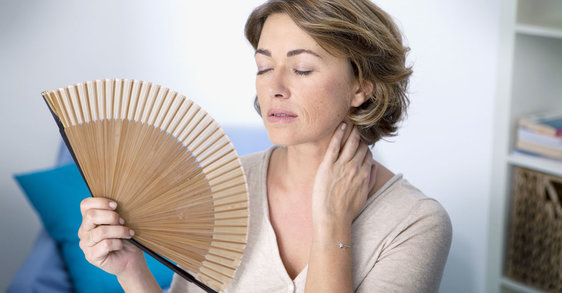 Waarom heb je opvliegers tijdens de menopauze?